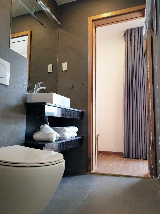 Mio Hotel Куи Нхон Екстериор снимка