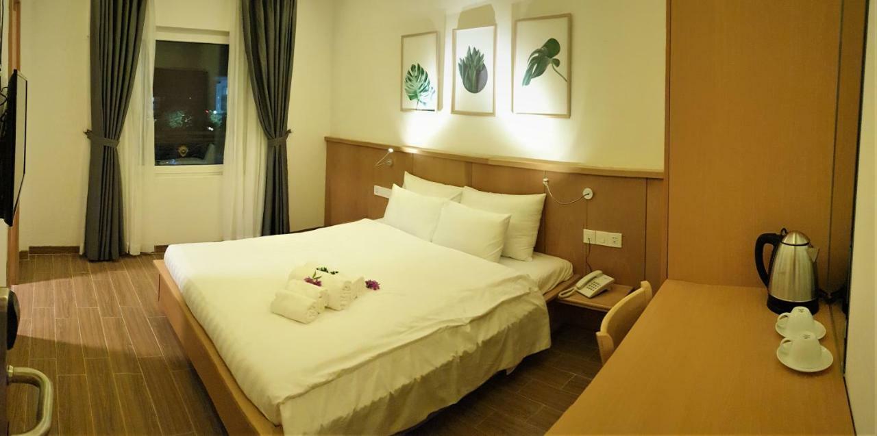 Mio Hotel Куи Нхон Екстериор снимка