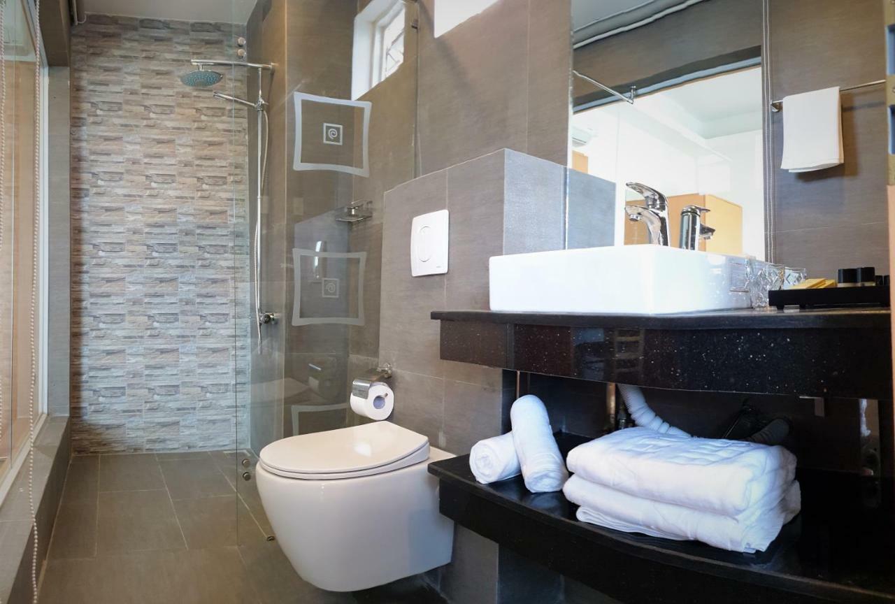Mio Hotel Куи Нхон Екстериор снимка